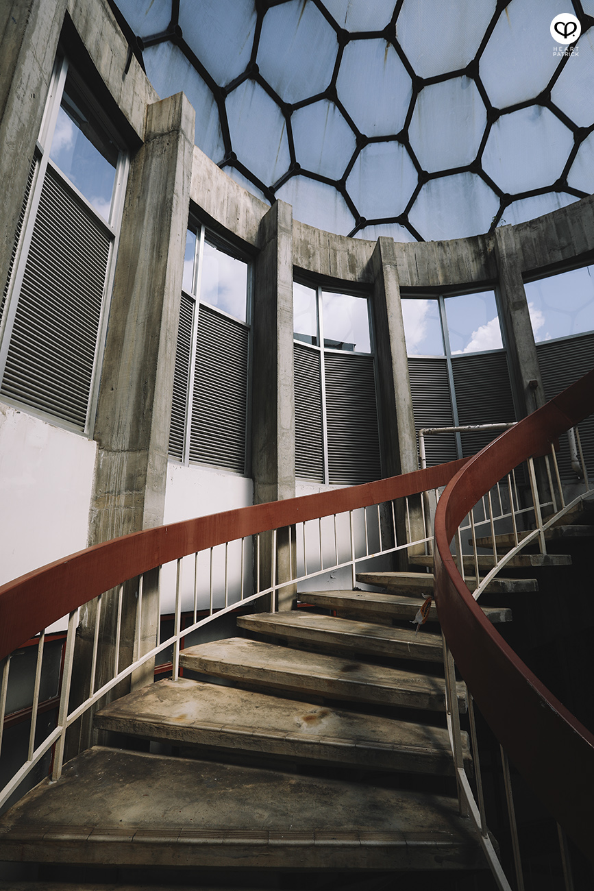 somethingaboutpatrick asianboy asianguy portrait dance spiral staircase